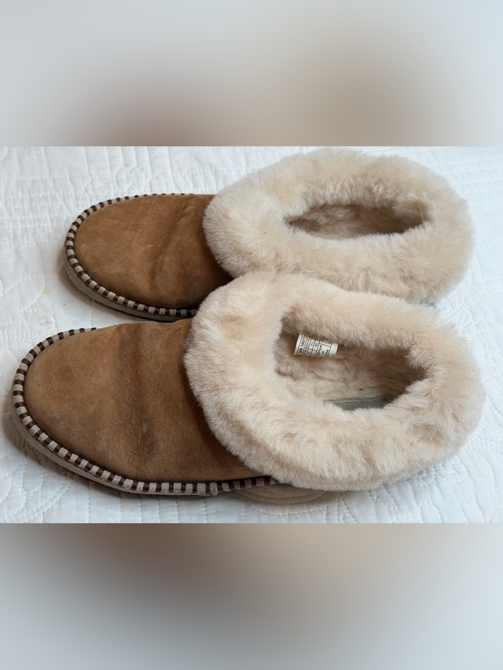 UGG Wrin Chestnut Suede Sheepskin Slippers Womens Size 9 Slip On Scuff Mules